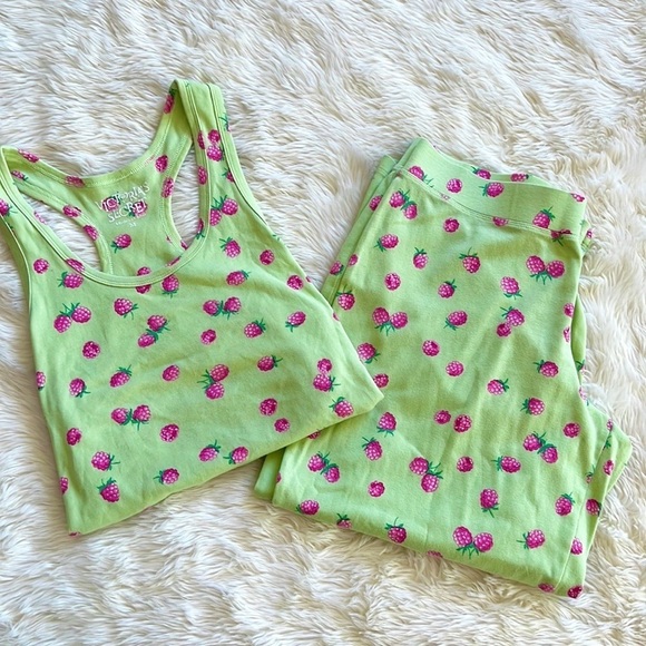 Vintage Victoria’s Secret Raspberry Pajama Set - Picture 1 of 8